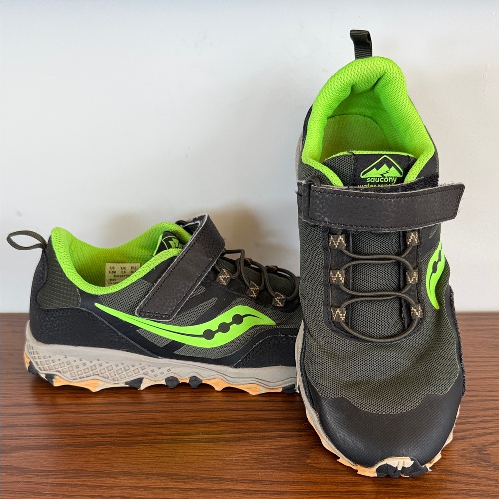 Saucony Kids Sneakers - Black and Neon Green